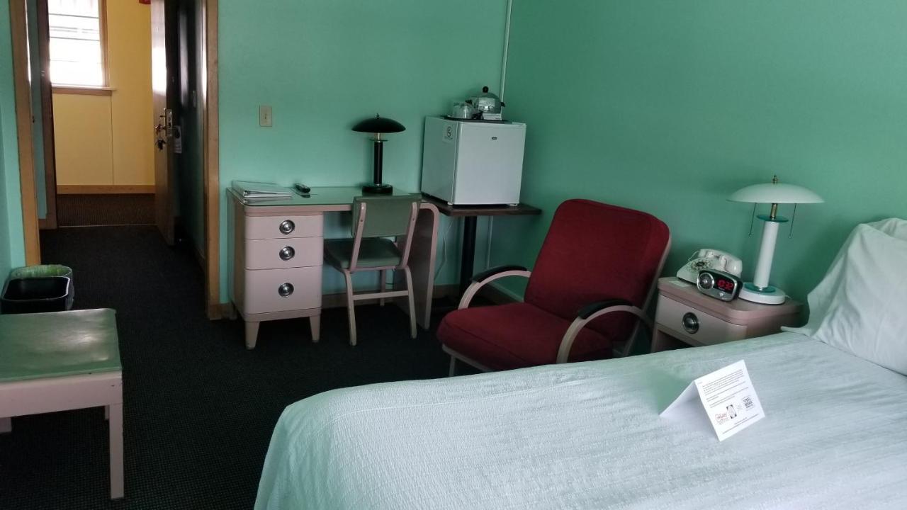 Holiday Music Motel Sturgeon Bay Eksteriør bilde